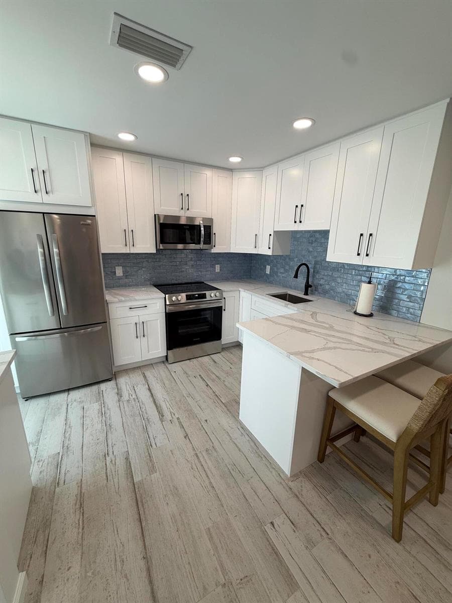 370 Wilma Circle # 6, Riviera Beach, FL 33404 photo 4