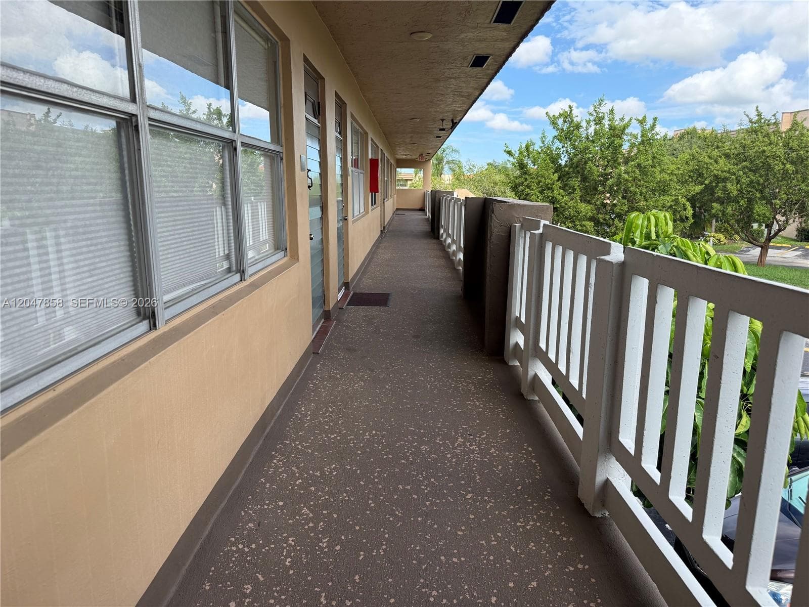 9101 Sunrise Lakes Blvd # 215, Sunrise, FL 33322 photo 4
