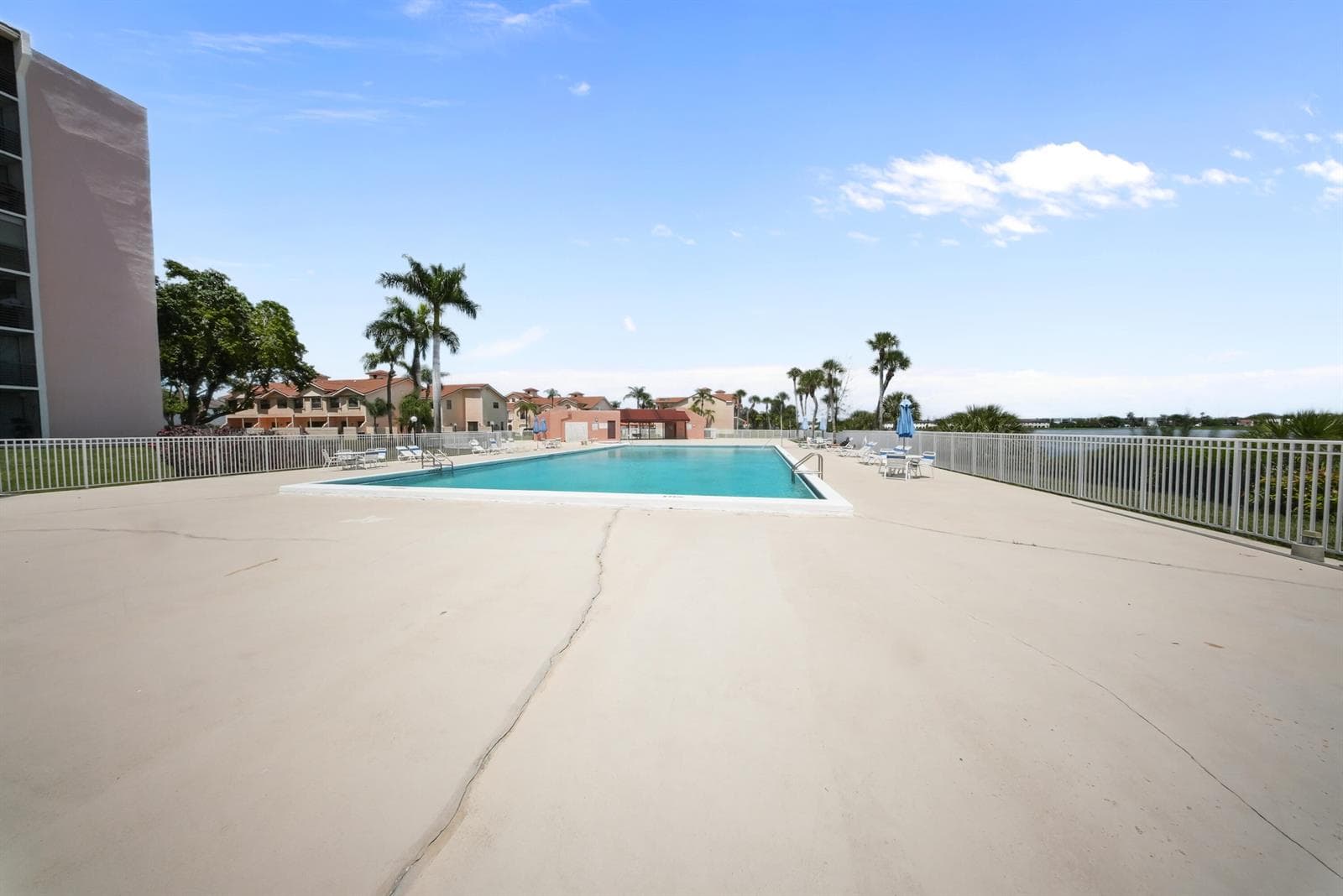 20860 San Simeon Way # 109-6, Miami, FL 33179 photo 4