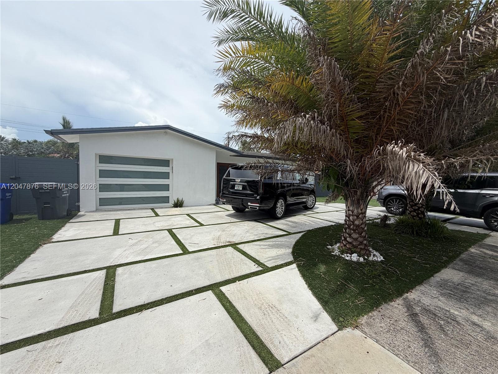 7525 Roosevelt St, Hollywood, FL 33024 photo 3