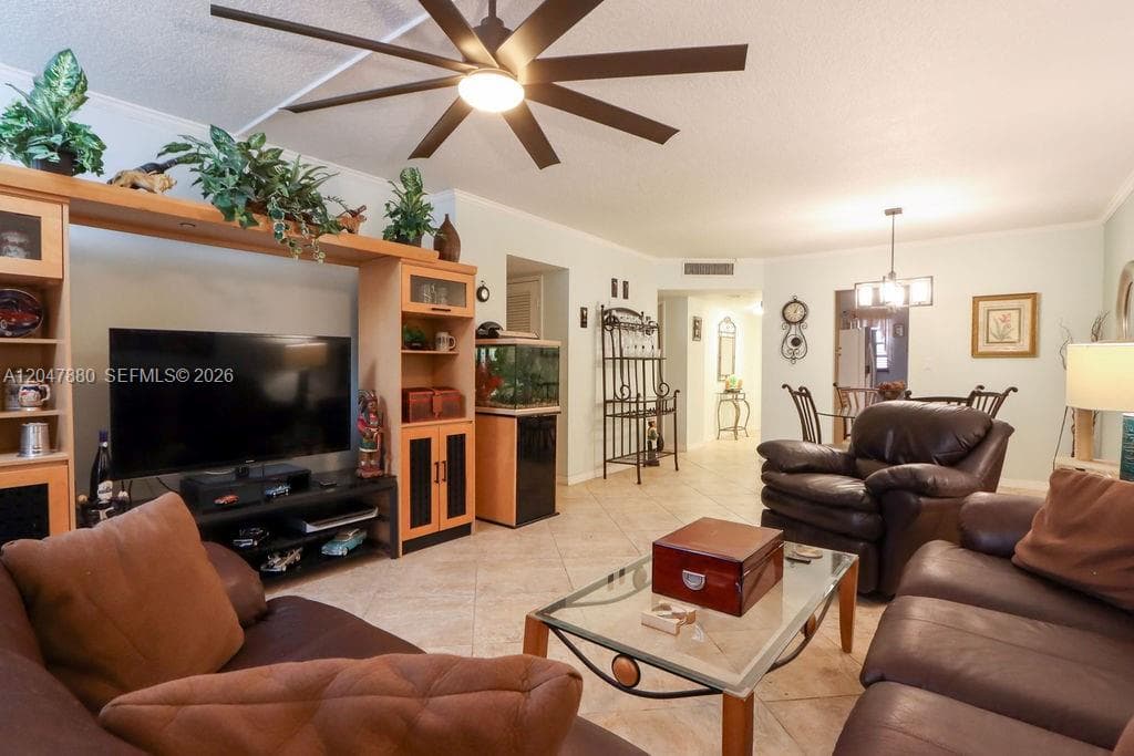 3575 Broken Woods Dr # 303, Coral Springs, FL 33065