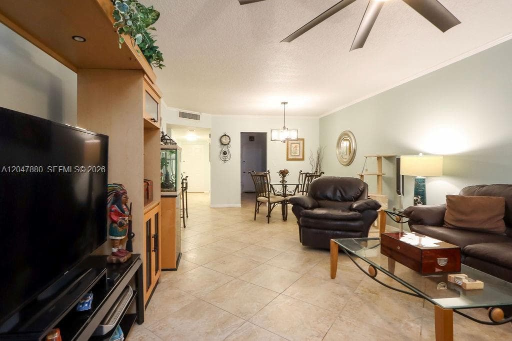 3575 Broken Woods Dr # 303, Coral Springs, FL 33065 photo 4