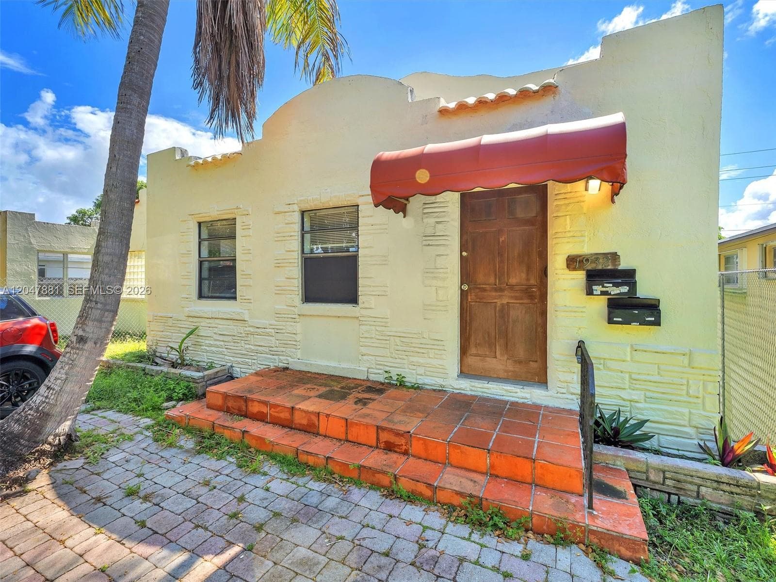 1932 Dewey St, Hollywood, FL 33020 photo 3