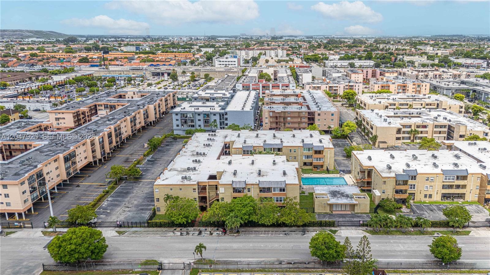 6070 W 18th Ave # 209, Hialeah, FL 33012 photo 3