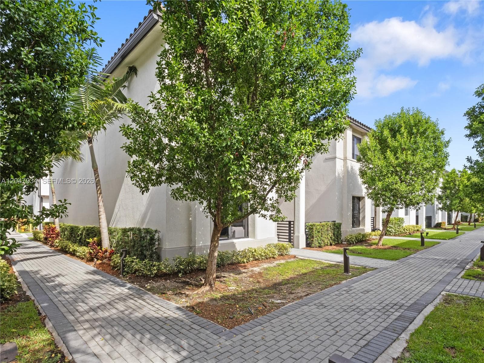 4388 NW 81st Ave # 4388, Doral, FL 33166 photo 2