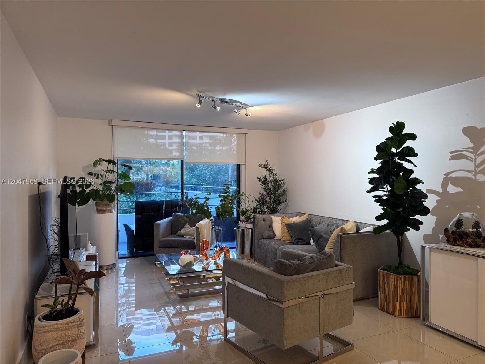 600 Three Islands Blvd # 115, Hallandale Beach, FL 33009 photo 3