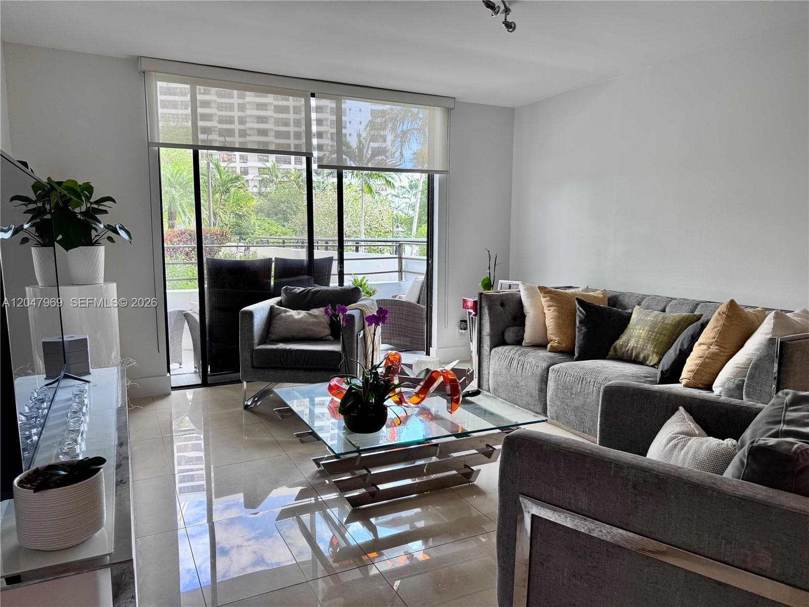 600 Three Islands Blvd # 115, Hallandale Beach, FL 33009