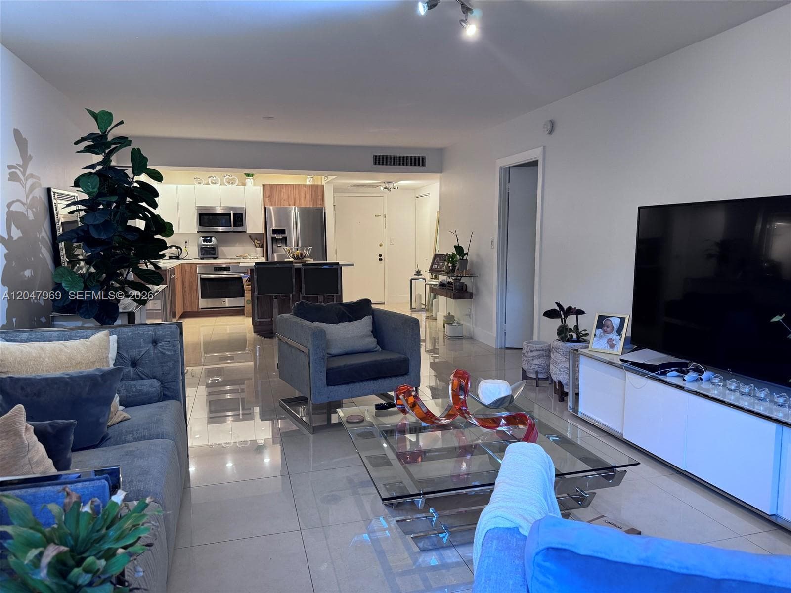 600 Three Islands Blvd # 115, Hallandale Beach, FL 33009 photo 4