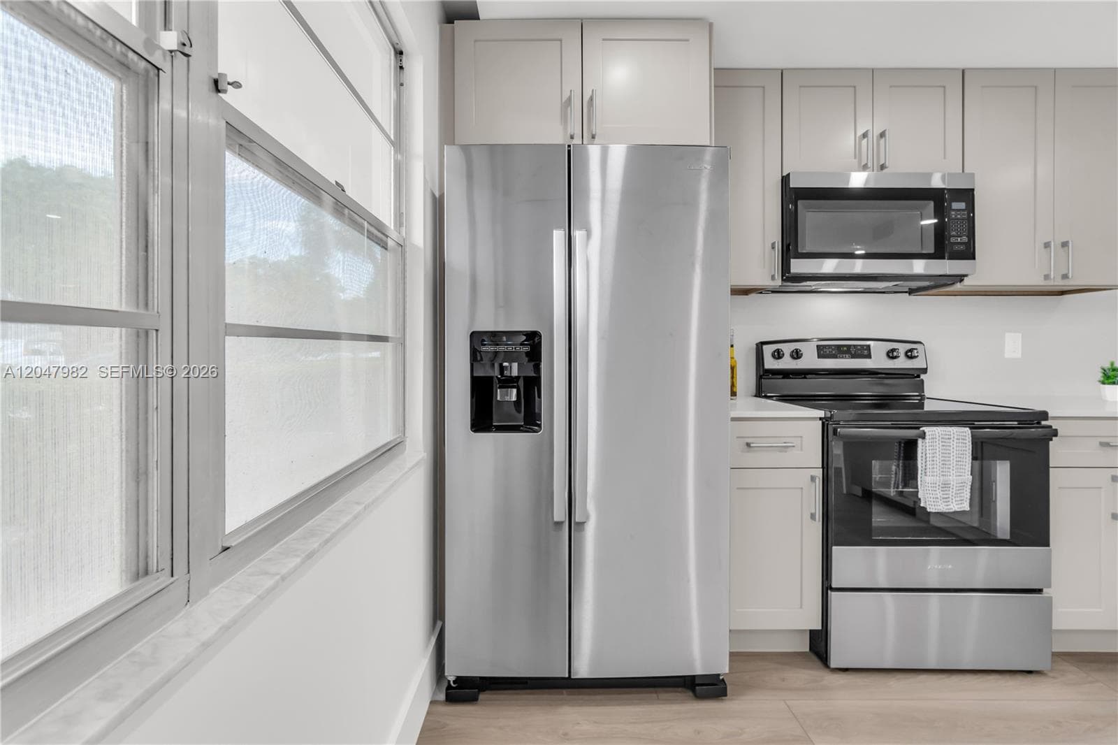 2101 Lucaya Bnd # E1, Coconut Creek, FL 33066 photo 2