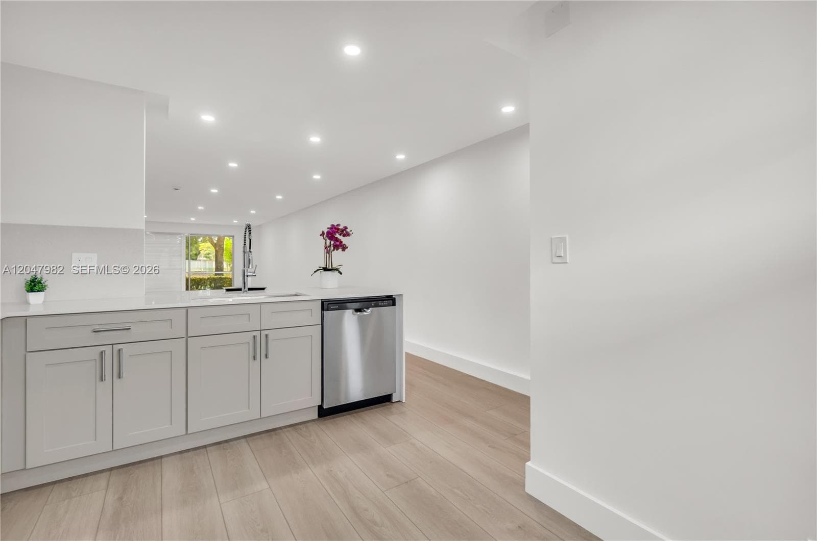 2101 Lucaya Bnd # E1, Coconut Creek, FL 33066 photo 5