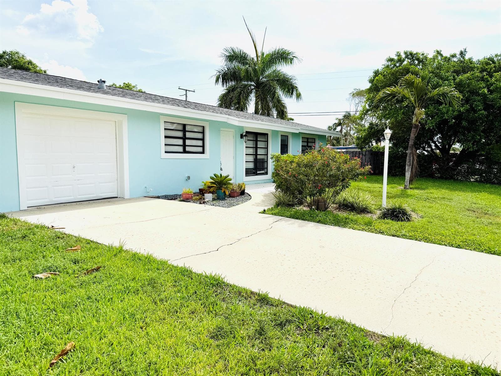 477 NE 35th Street, Boca Raton, FL 33431 photo 2
