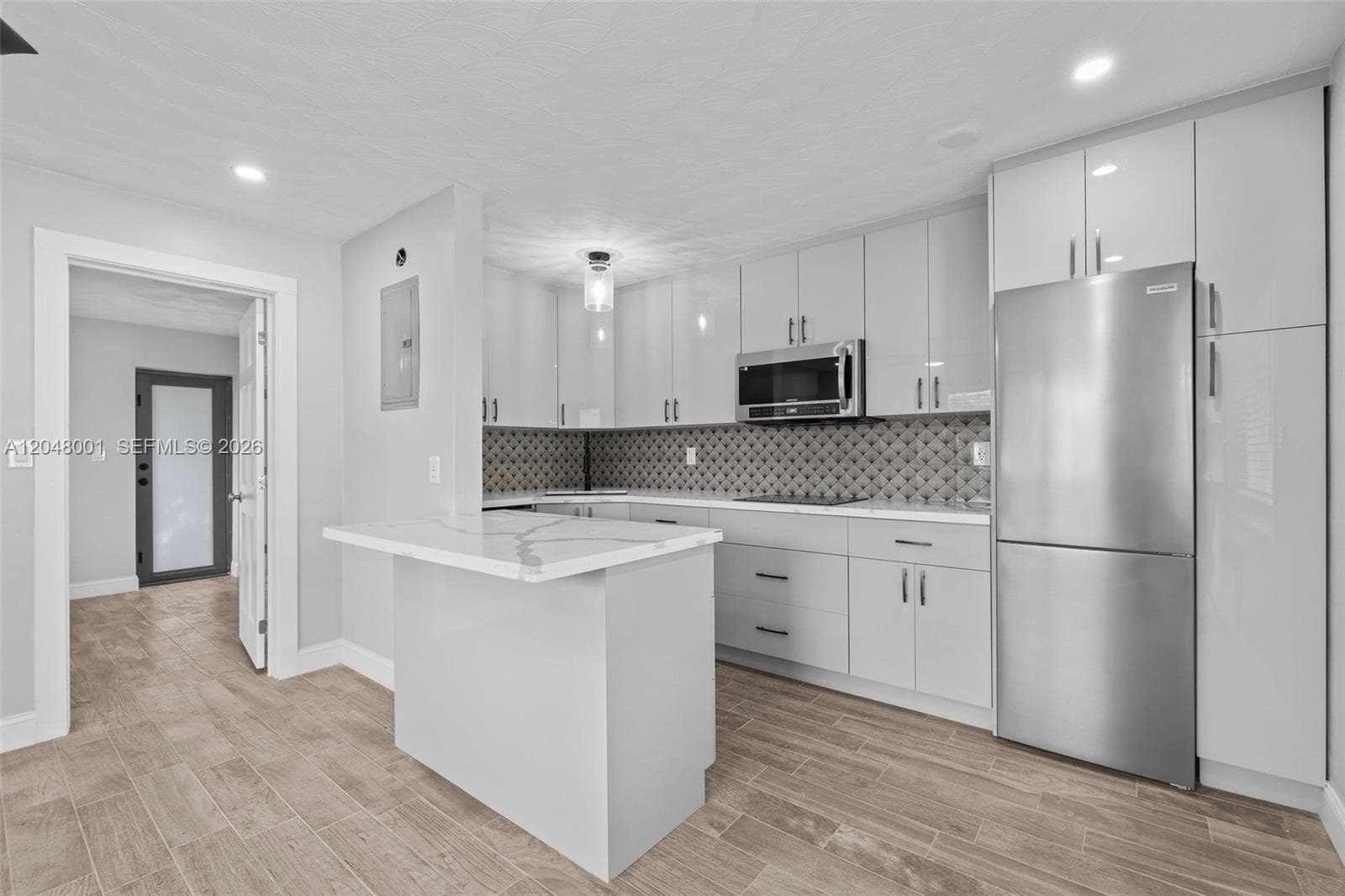 1634 NE 4th Pl, Fort Lauderdale, FL 33301 photo 5