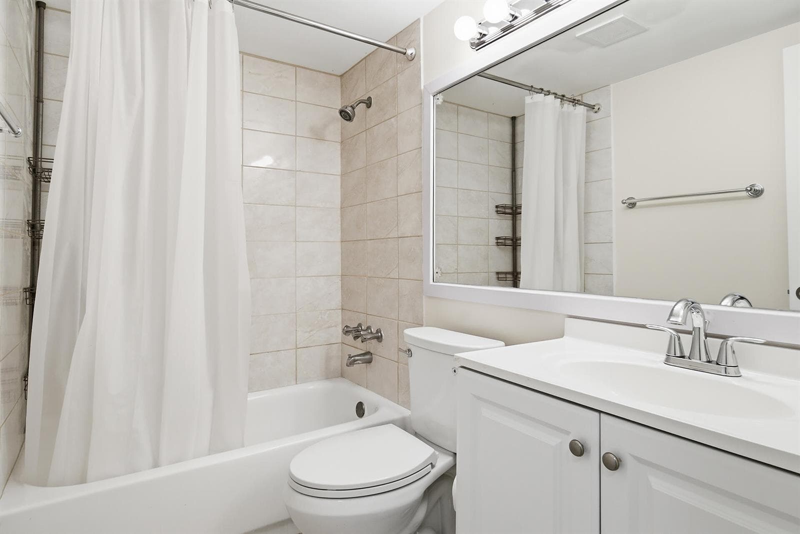 142 Norwich F, West Palm Beach, FL 33417 photo 5