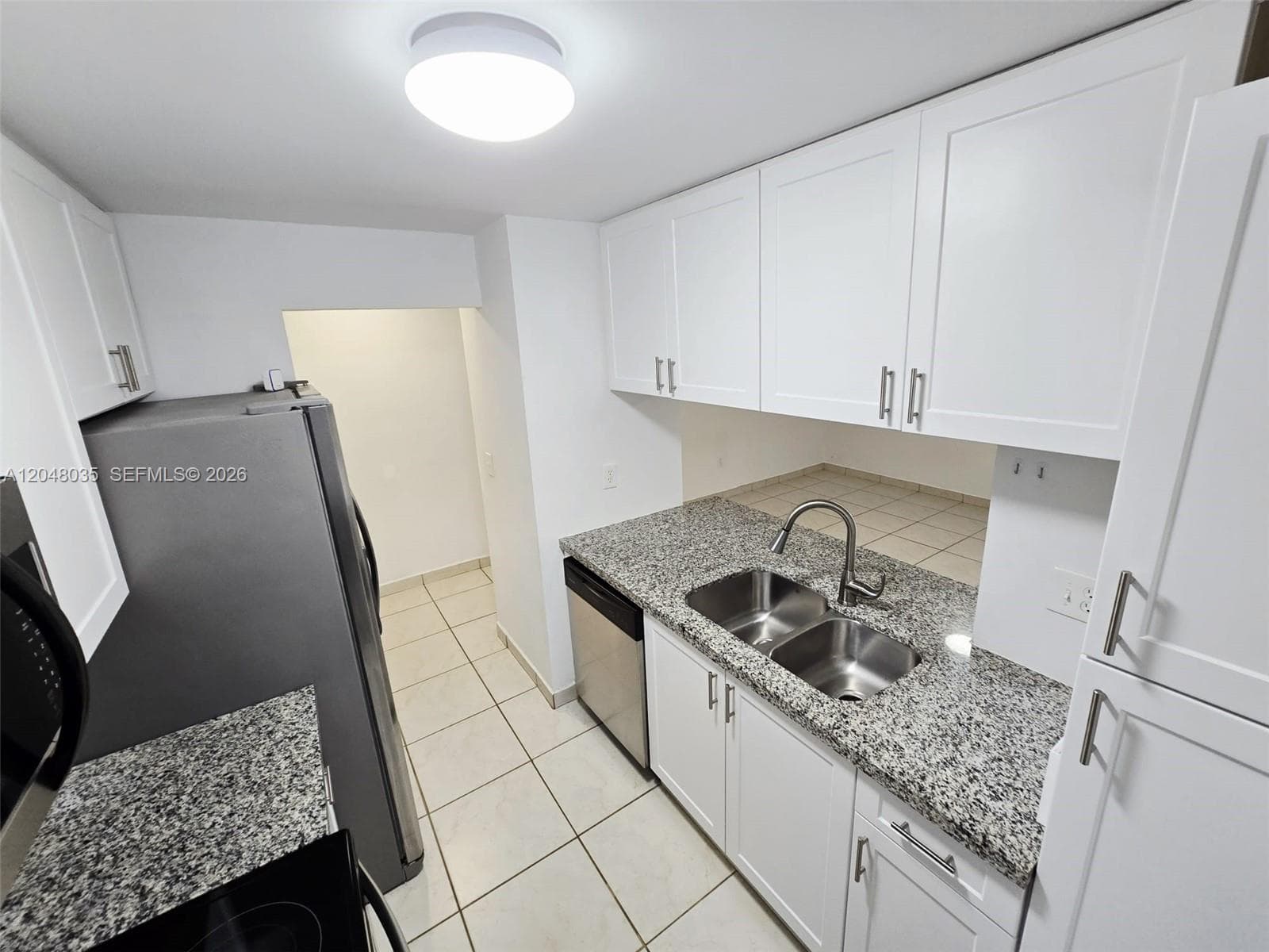 8877 Fontainebleau Blvd # 202, Miami, FL 33172 photo 3