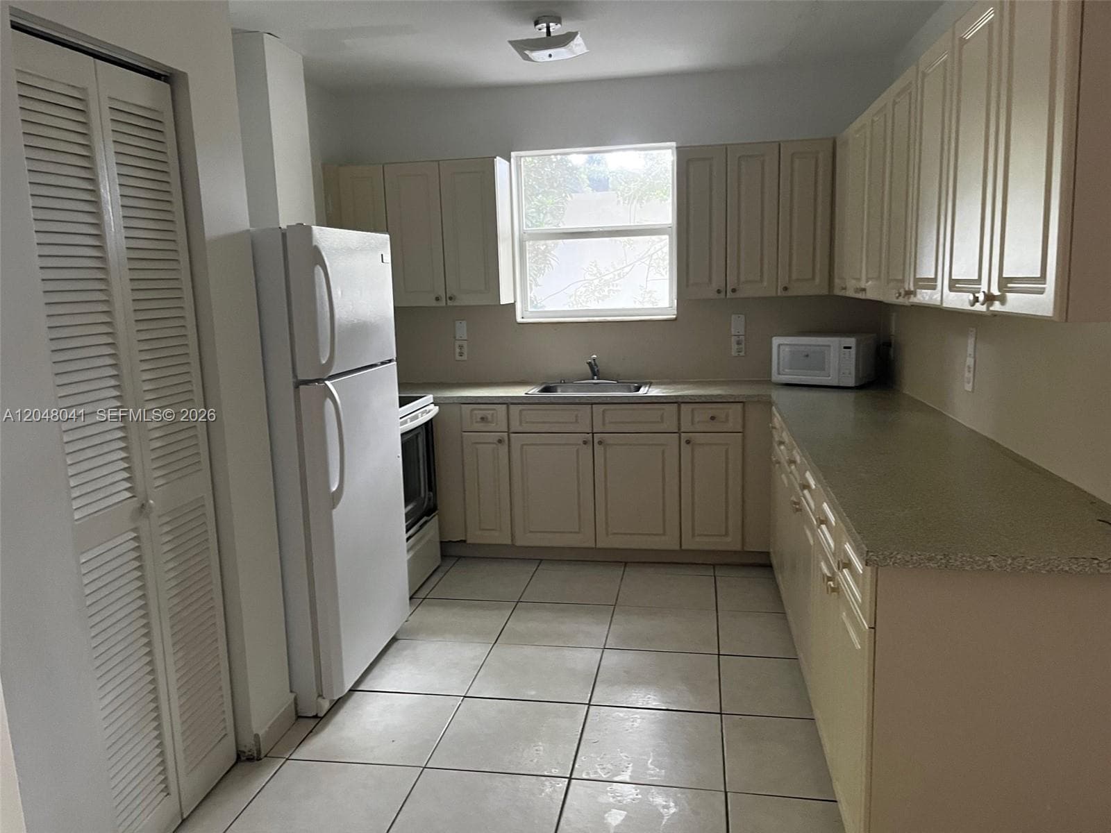 181 NW 47th Ave # 25, Miami, FL 33126 photo 3