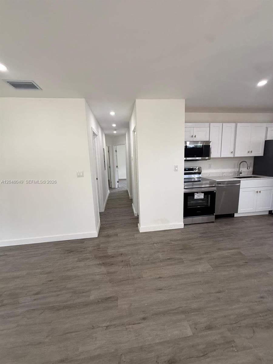 2530 NW 14th Ct, Fort Lauderdale, FL 33311 photo 5