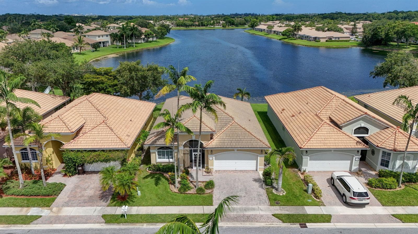2332 Curley Cut, Royal Palm Beach, FL 33411 photo 2