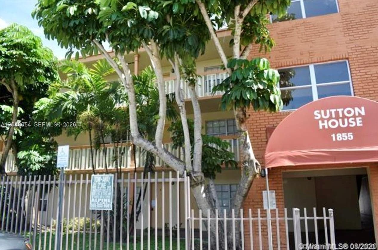 1855 NE 121st St # 16, North Miami, FL 33181 photo 3