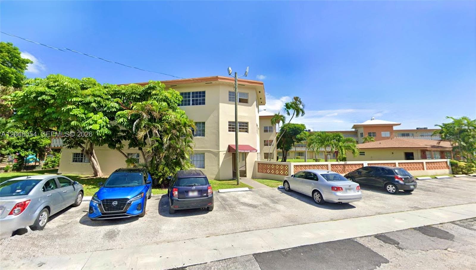 1855 NE 121st St # 16, North Miami, FL 33181