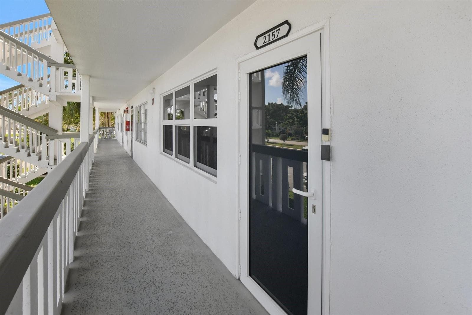 2157 Cambridge G, Deerfield Beach, FL 33442 photo 2