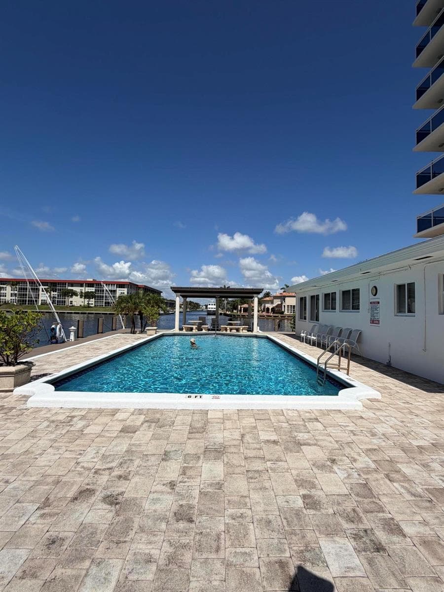 1160 Hillsboro Mile # 604, Hillsboro Beach, FL 33062 photo 3