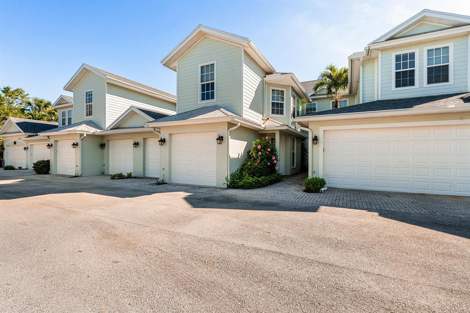 2320 Water Oak Court SW # 123, Vero Beach, FL 32962 photo 5