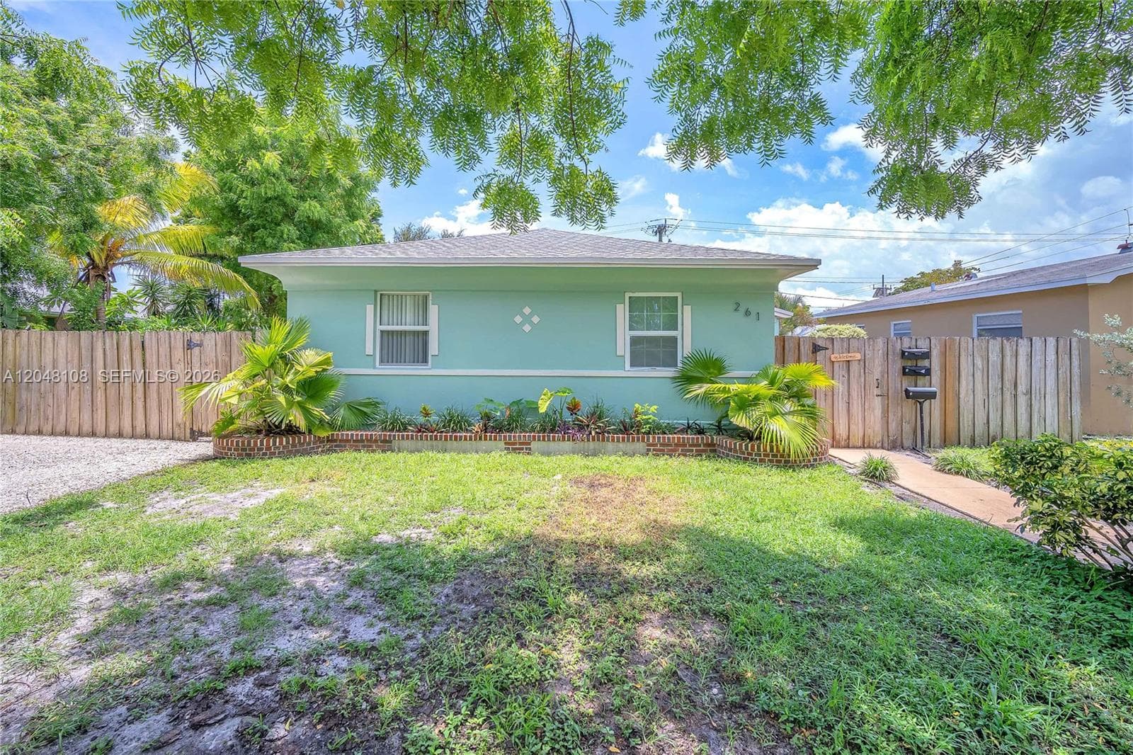 261 SW 15th St # 2, Dania Beach, FL 33004