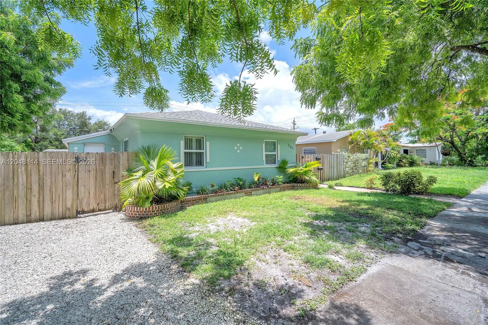 261 SW 15th St # 3, Dania Beach, FL 33004