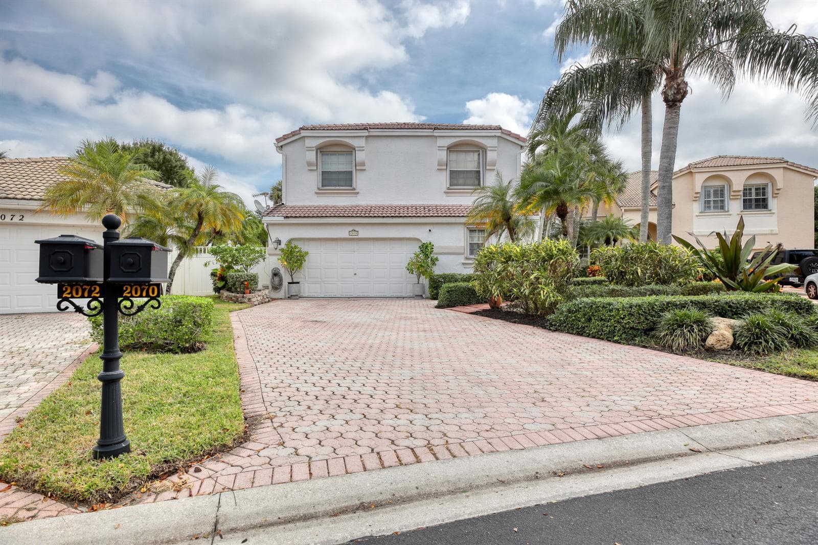 2070 Chagall Circle, West Palm Beach, FL 33409 photo 2