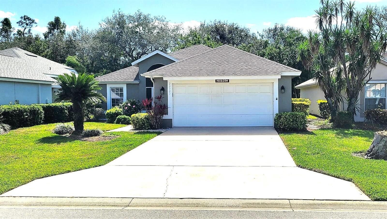 20907 Country Barn Drive, FL 33928