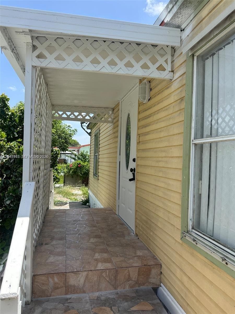 19800 SW 180th Ave # 583, Miami, FL 33187 photo 2