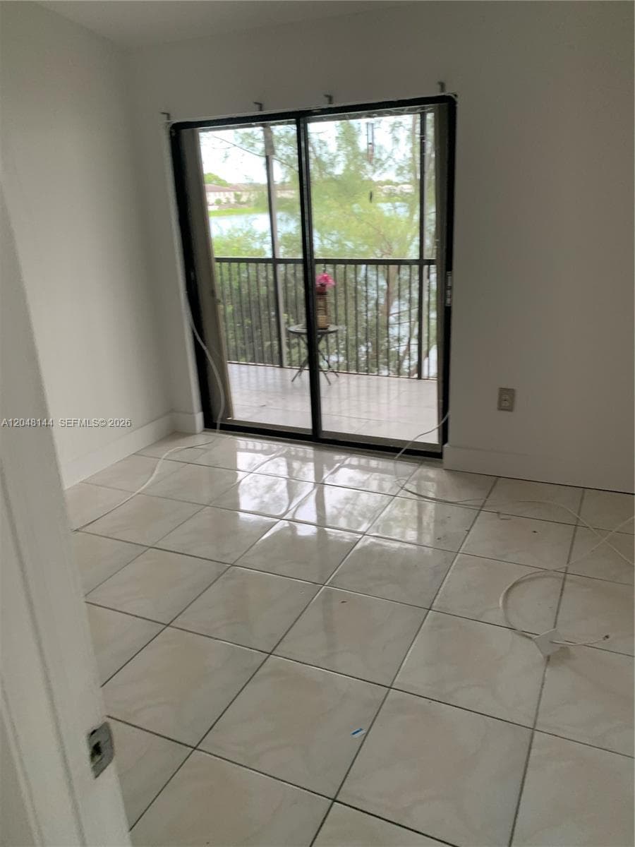468 NE 206th Ln # 203, Miami, FL 33179 photo 4