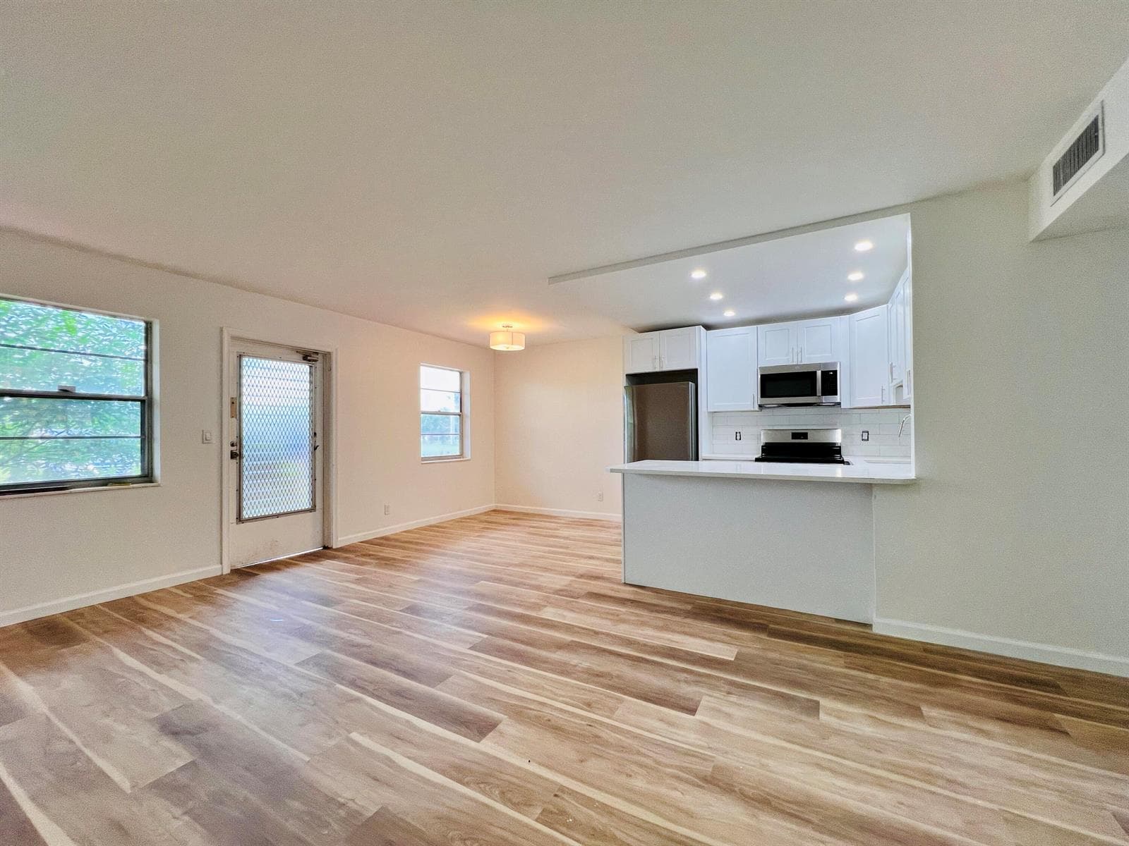 5 Hastings A, West Palm Beach, FL 33417 photo 2