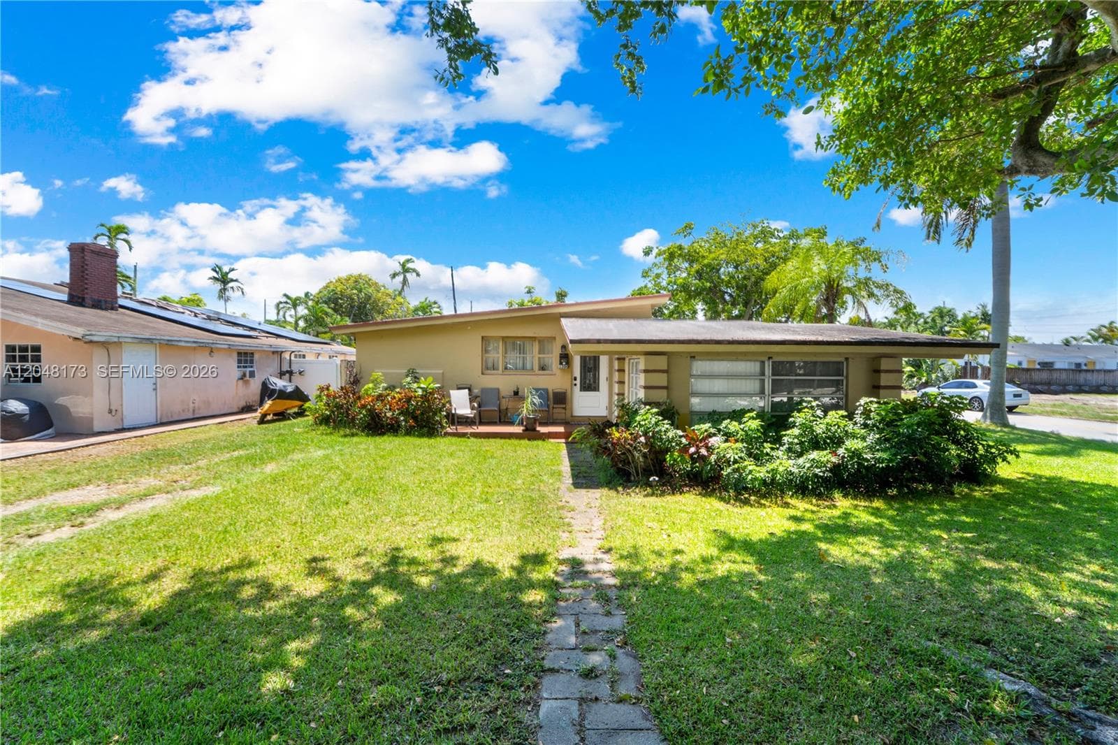 1300 S 20th Ave, Hollywood, FL 33020 photo 2