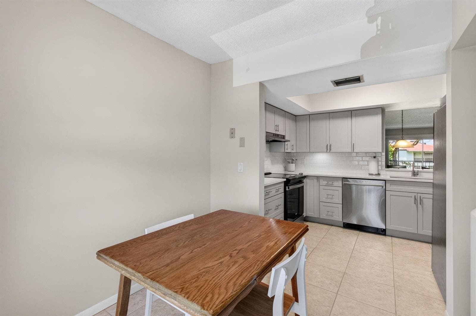 6600 S Oriole Boulevard, Delray Beach, FL 33446 photo 3