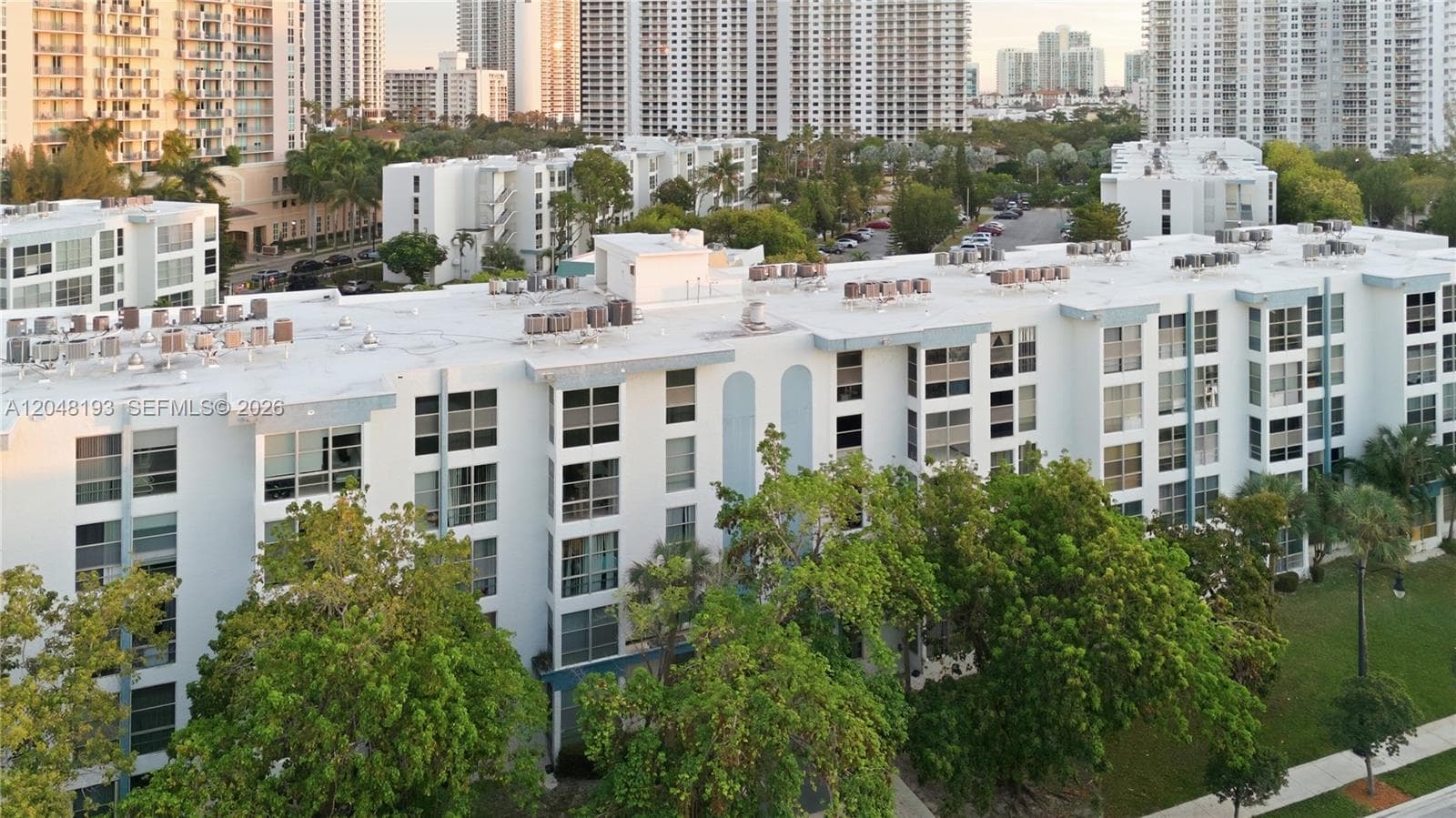 200 177th Dr # 204, Sunny Isles Beach, FL 33160 photo 2