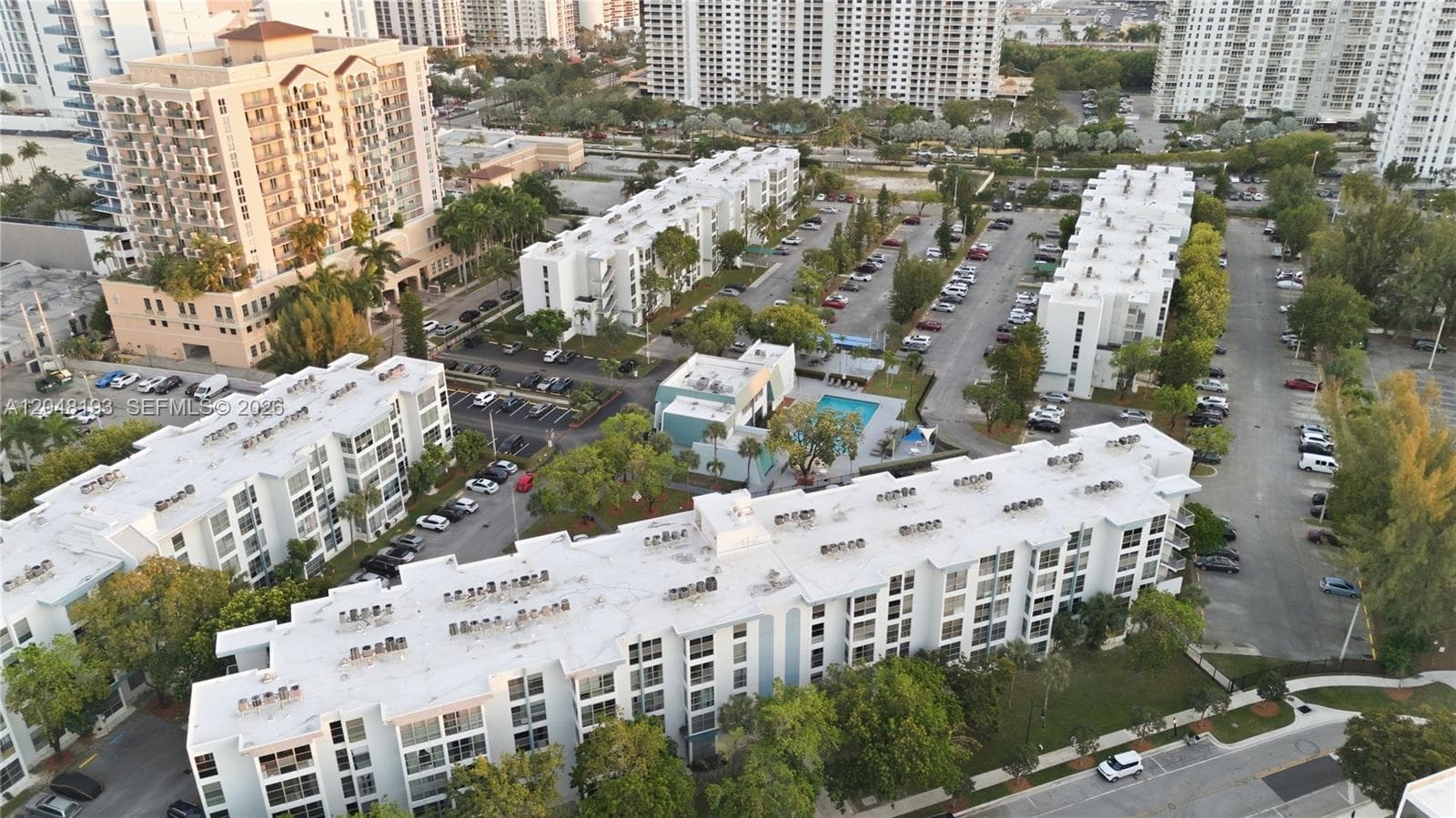 200 177th Dr # 204, Sunny Isles Beach, FL 33160 photo 3