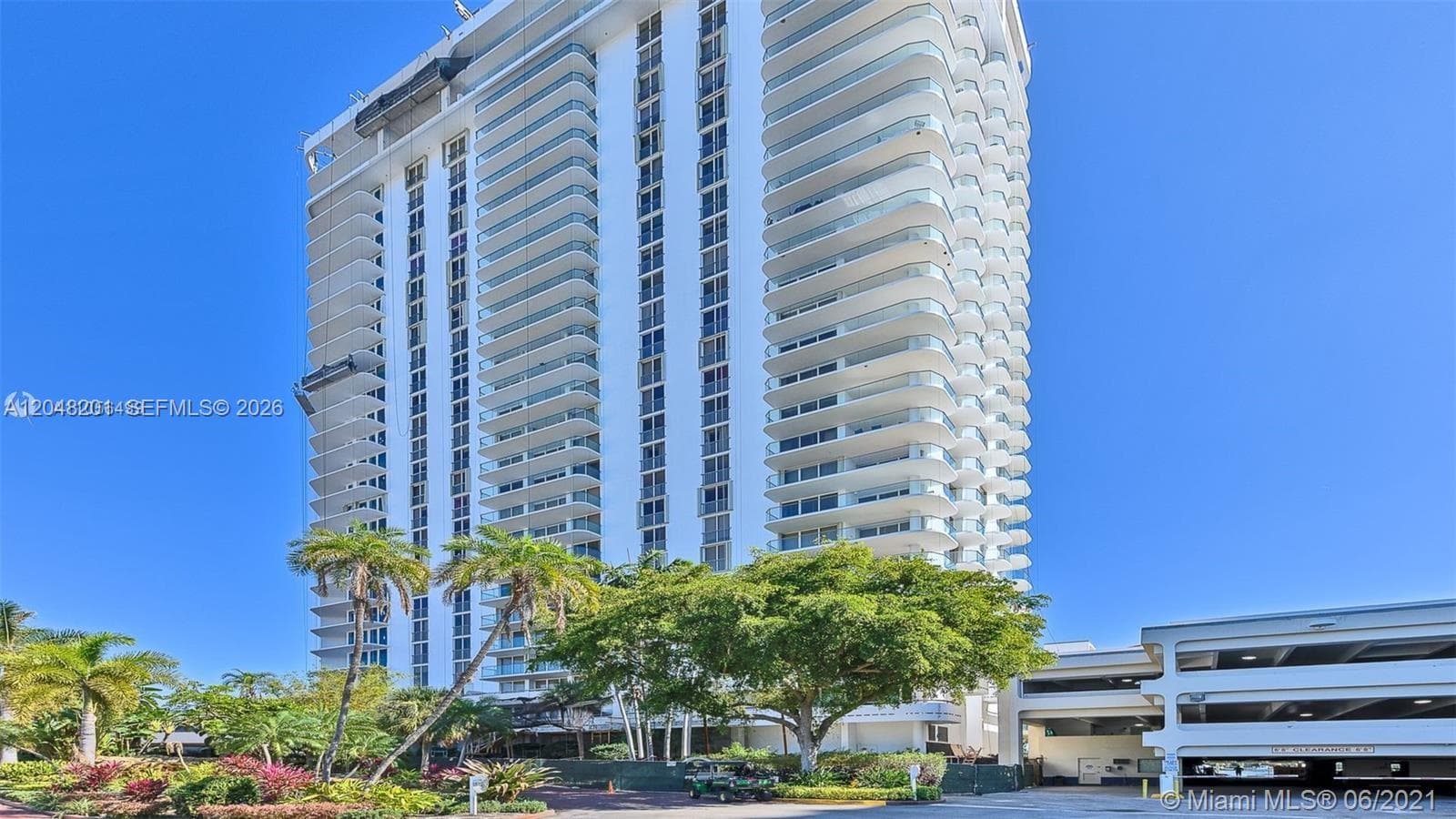 19707 Turnberry Way # 4L, Aventura, FL 33180
