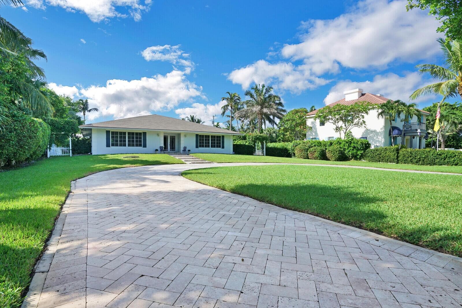 17 E Ocean Avenue, Ocean Ridge, FL 33435 photo 4