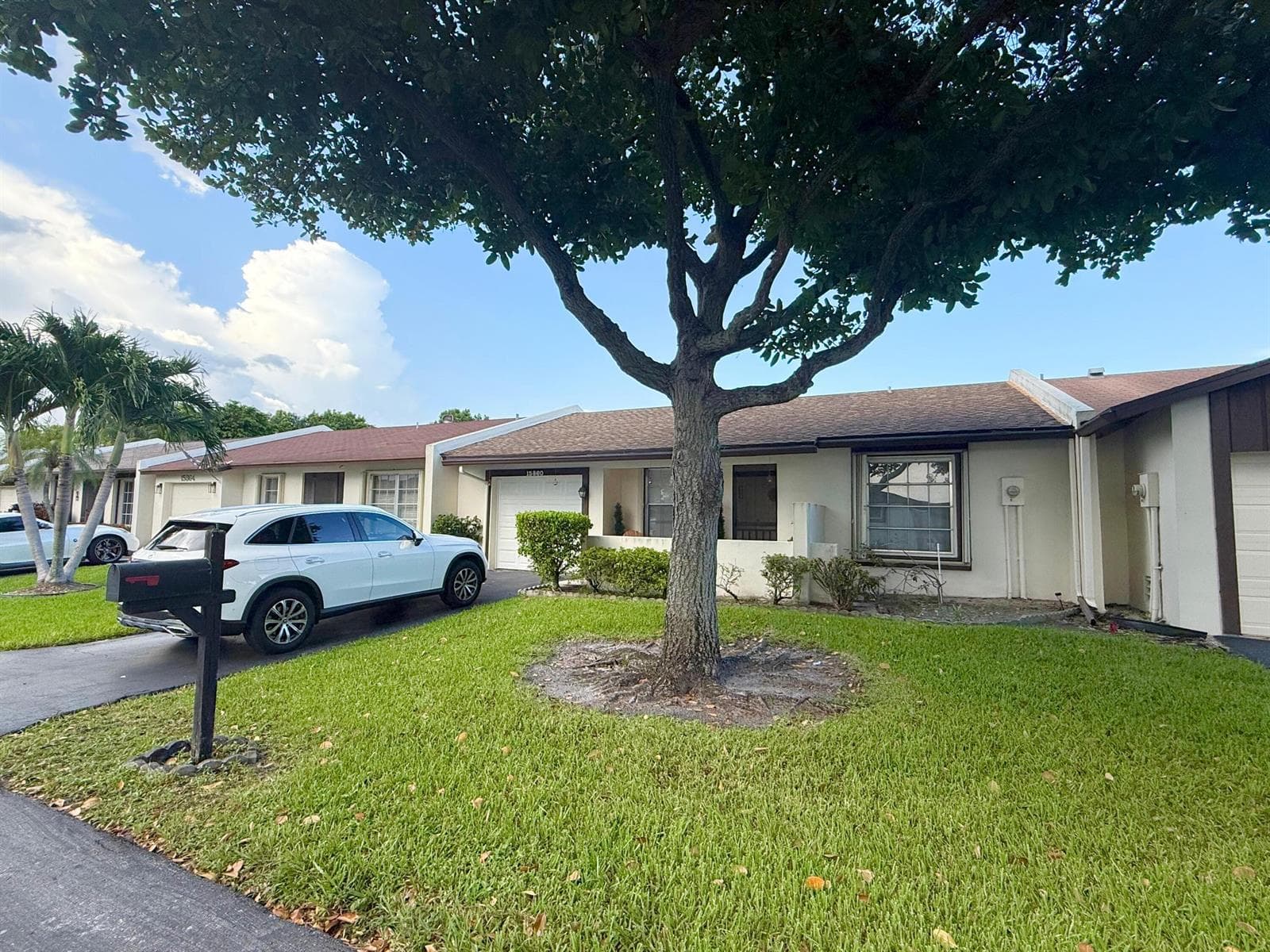 15860 Laurel Oak Circle, Delray Beach, FL 33484