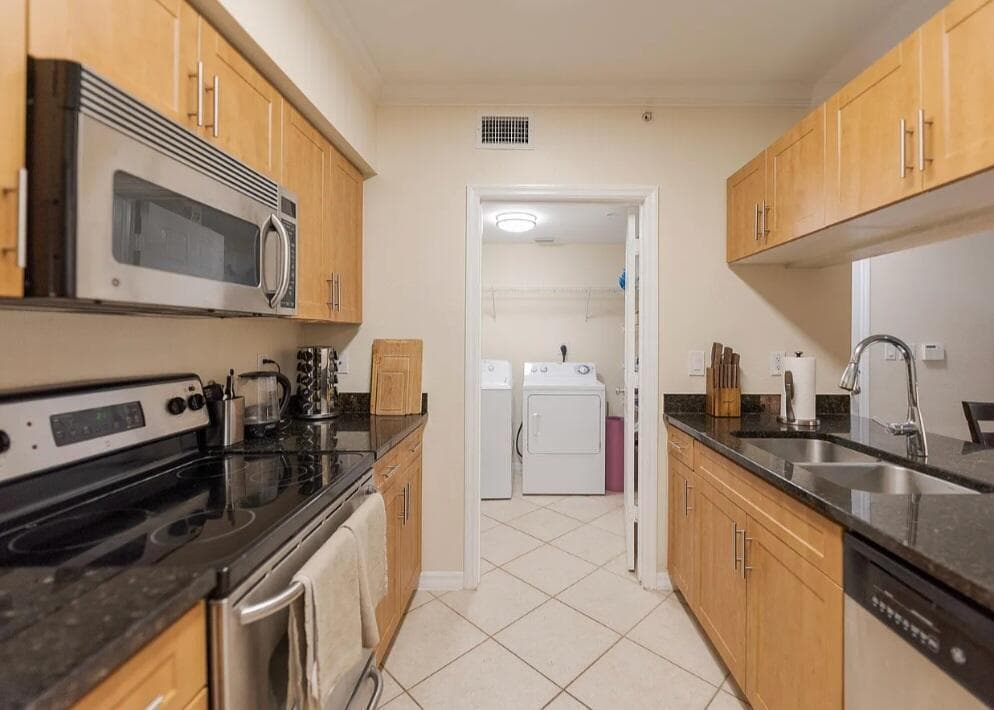6556 Emerald Dunes Drive # 207, West Palm Beach, FL 33411 photo 5