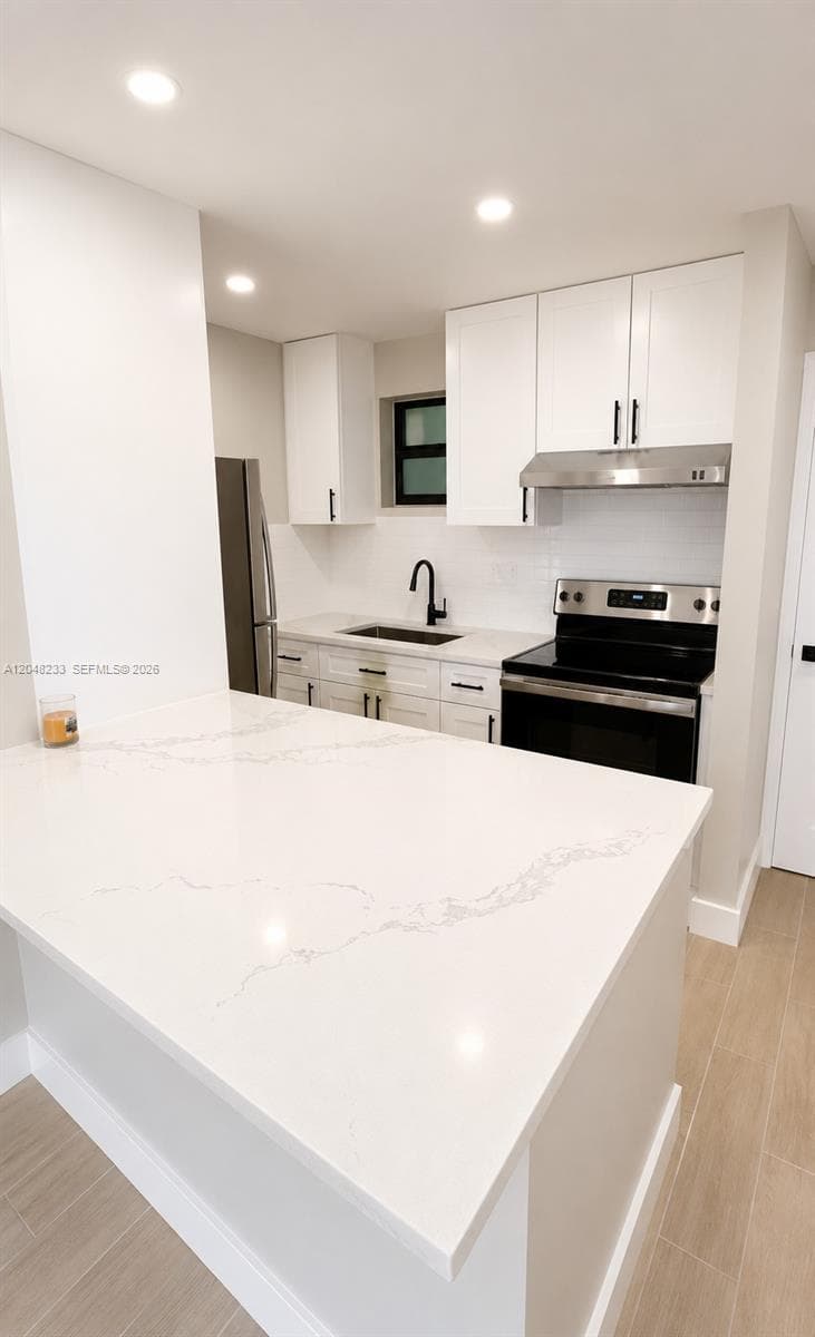 1530 SW 2nd St # 307, Miami, FL 33135 photo 4