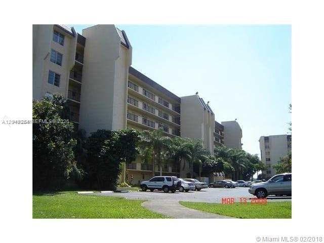 3001 W Rolling Hills Cir # 701, Davie, FL 33328