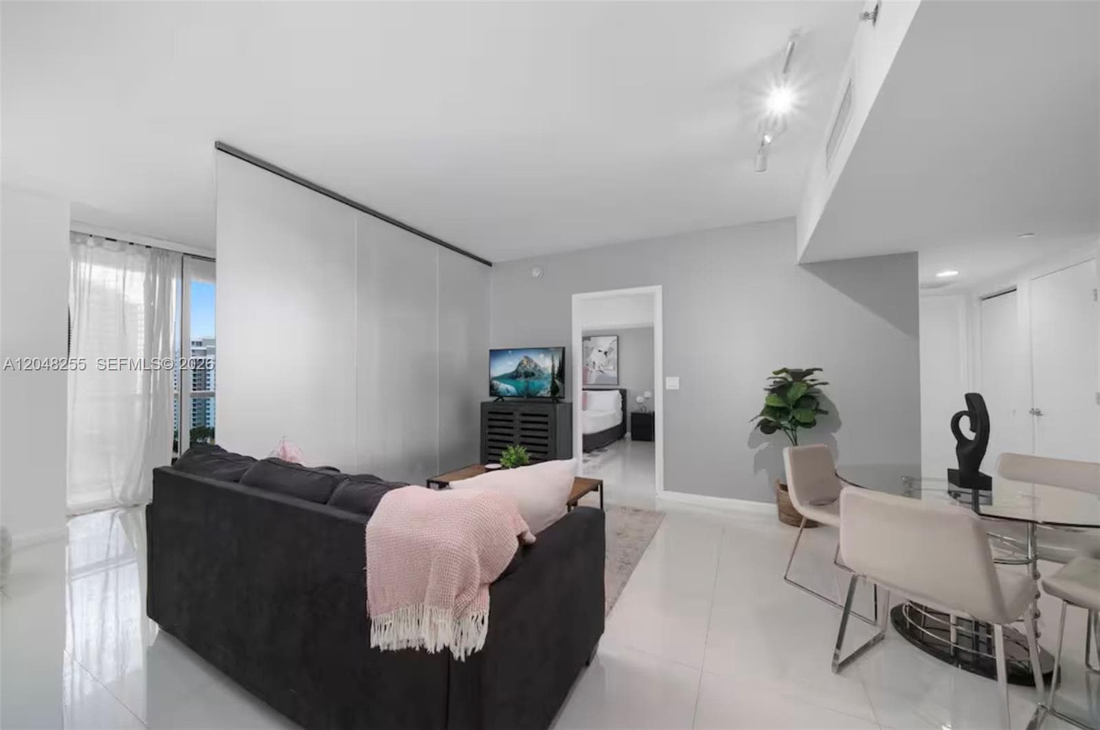 485 Brickell Ave # 1901, Miami, FL 33131 photo 3