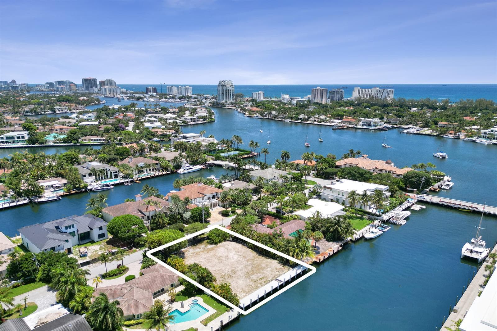 2552 Mercedes Drive, Fort Lauderdale, FL 33316