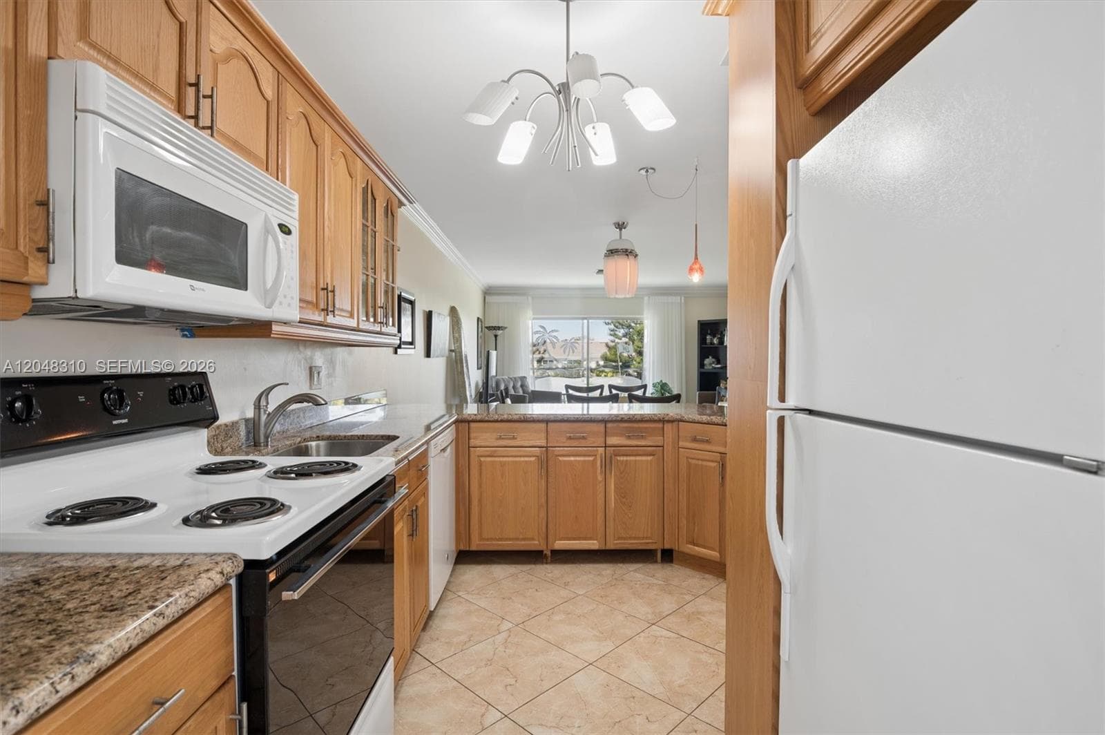 1000 Hillcrest Ct # 303, Hollywood, FL 33021 photo 4