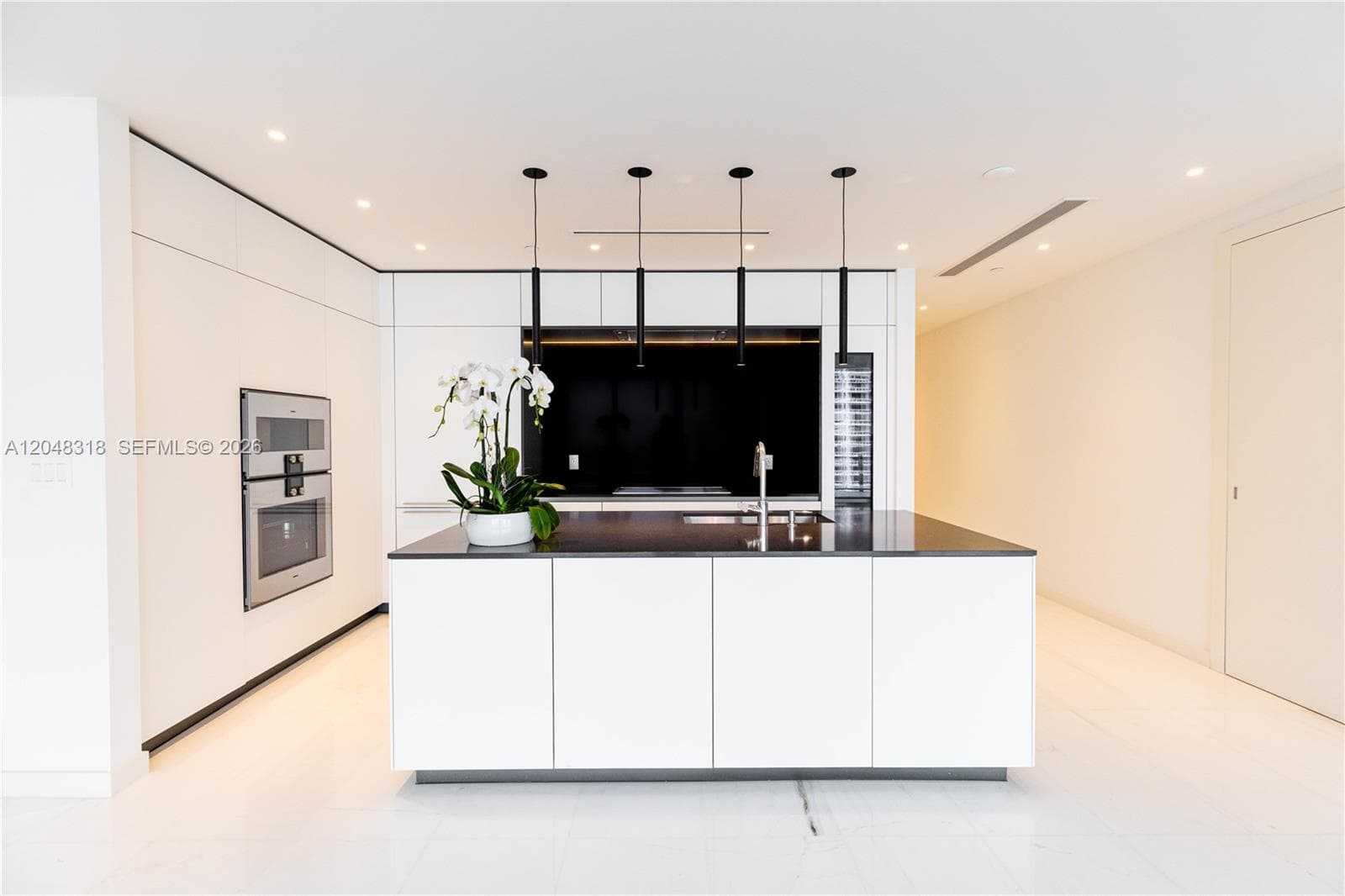 300 Biscayne Blvd Way # 2702, Miami, FL 33131 photo 2
