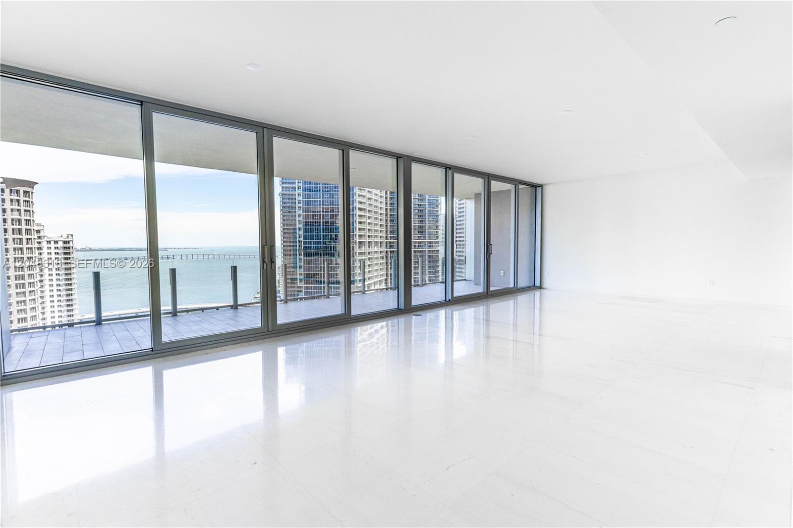 300 Biscayne Blvd Way # 2702, Miami, FL 33131 photo 3