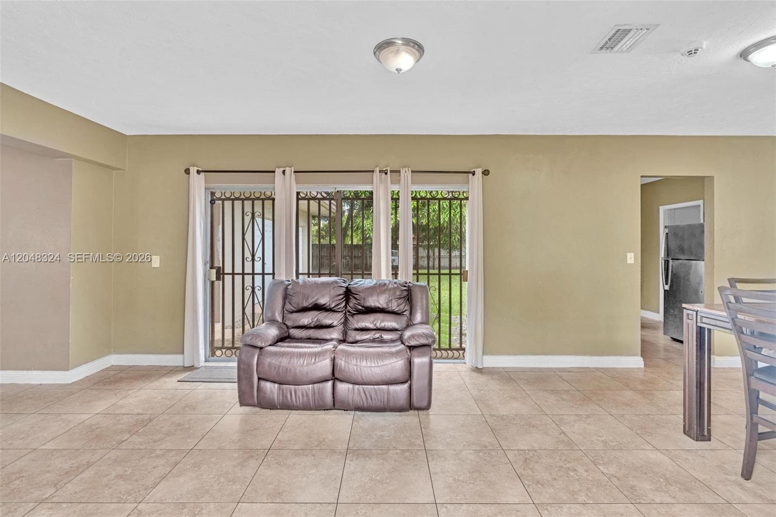331 NE 176th St, North Miami Beach, FL 33162 photo 3