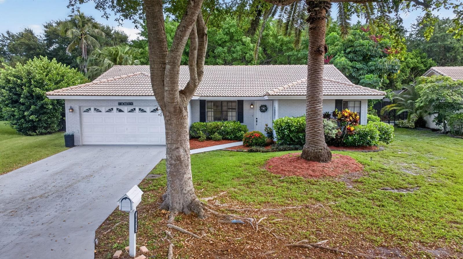 10873 NW 10th Place, Coral Springs, FL 33071 photo 2